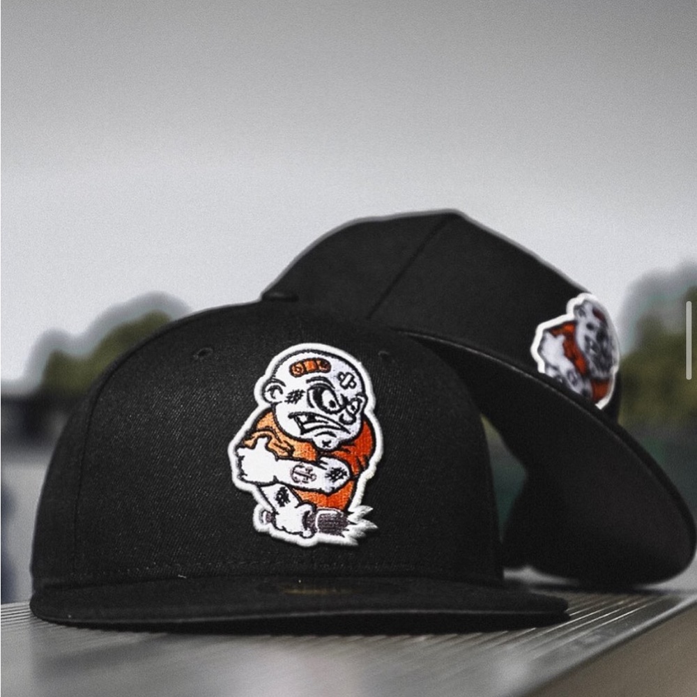 Hat Club “Brawlers Black Poly”